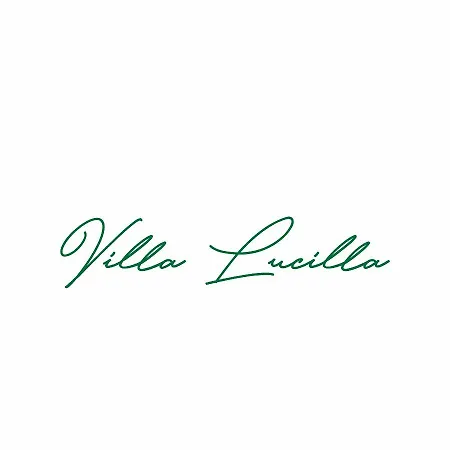 Lucilla 3*